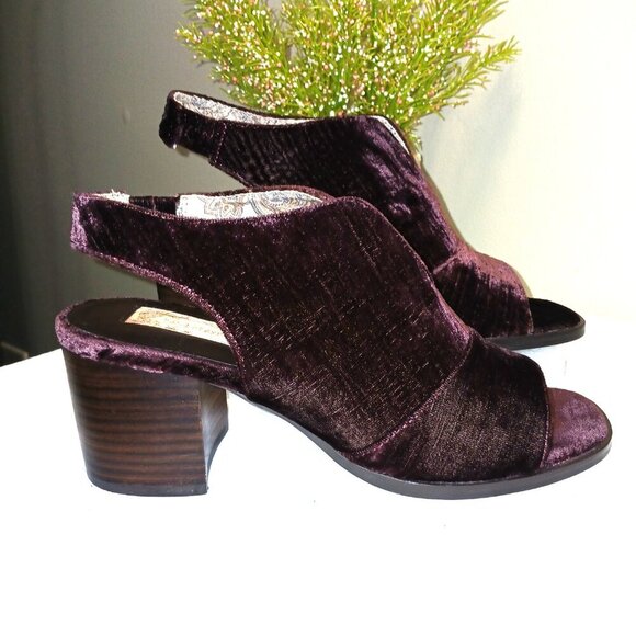 BAND OF GYPSIES PURPLE VELVET HEELED SANDAL, WOMENS SIZE 7 - Picture 8 of 8